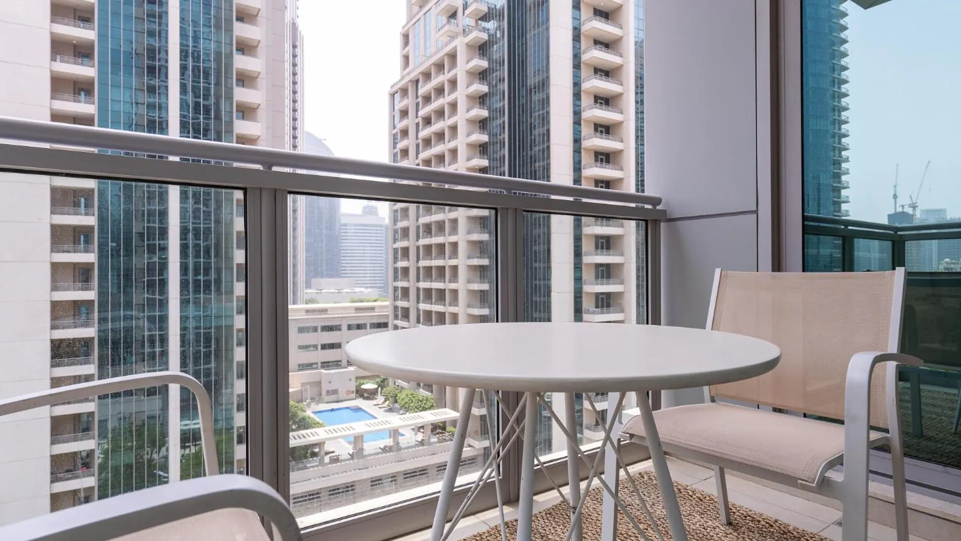 Charming 1Br Apartment - Downtown, Dubai