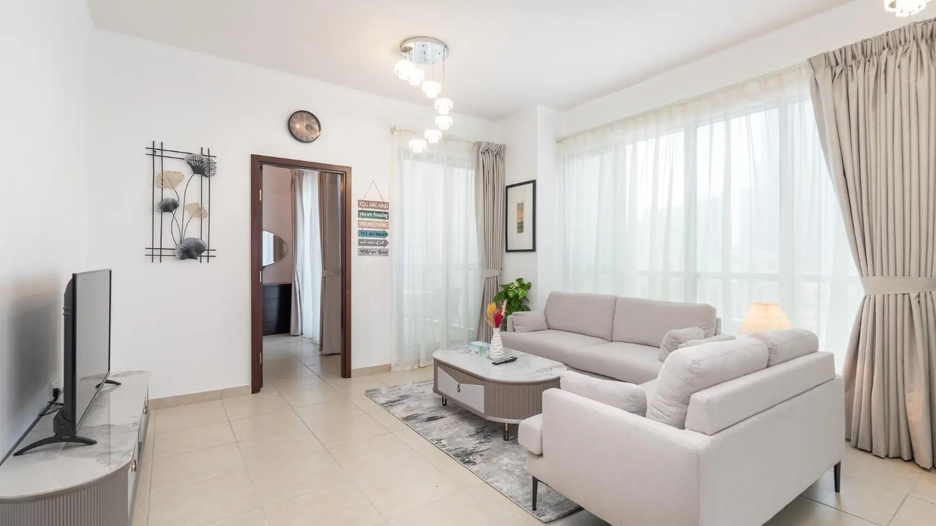 Charming 1Br Apartment - Downtown, Dubai