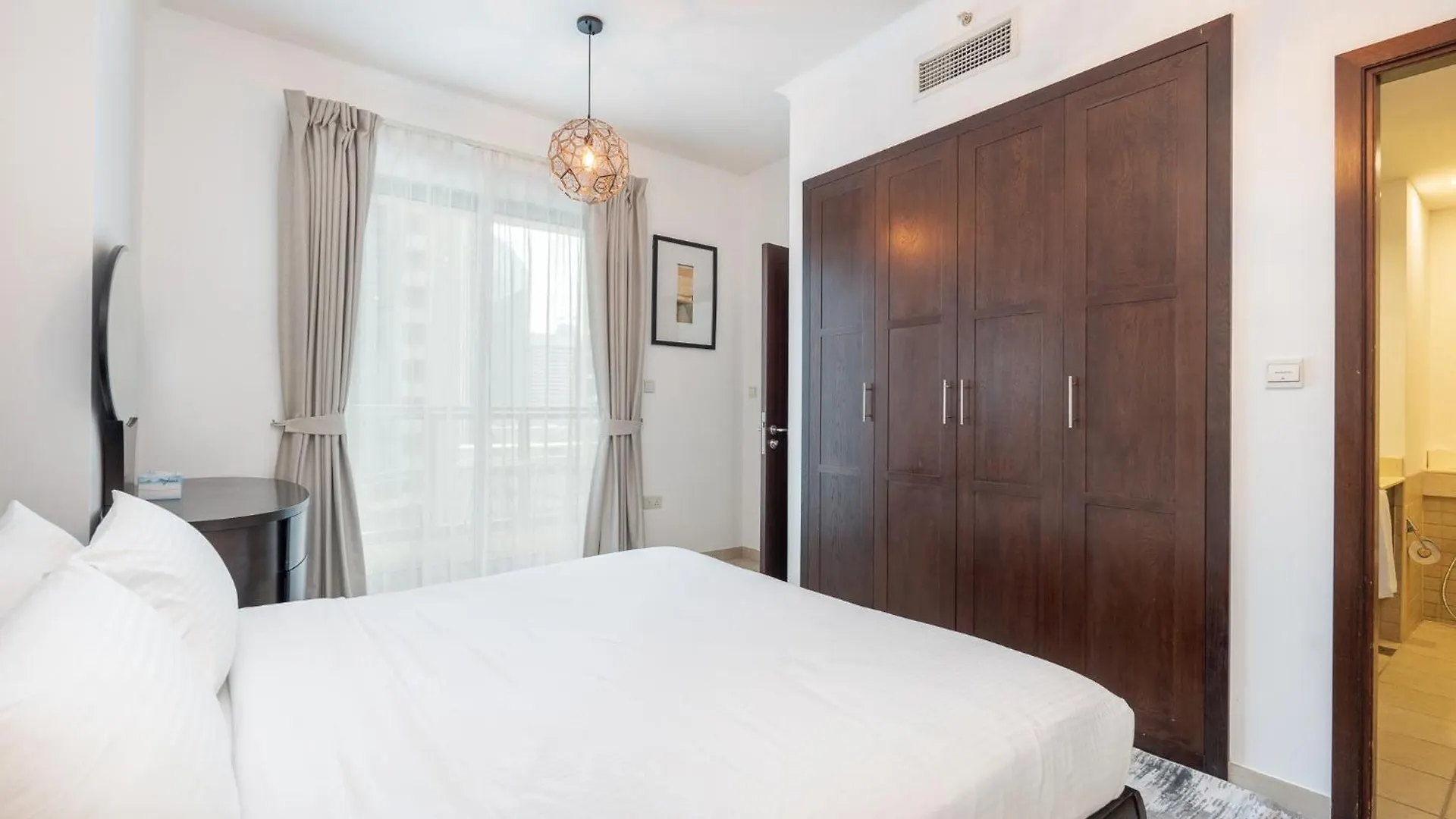 Charming 1Br Apartment - Downtown, Dubai 0*,  United Arab Emirates