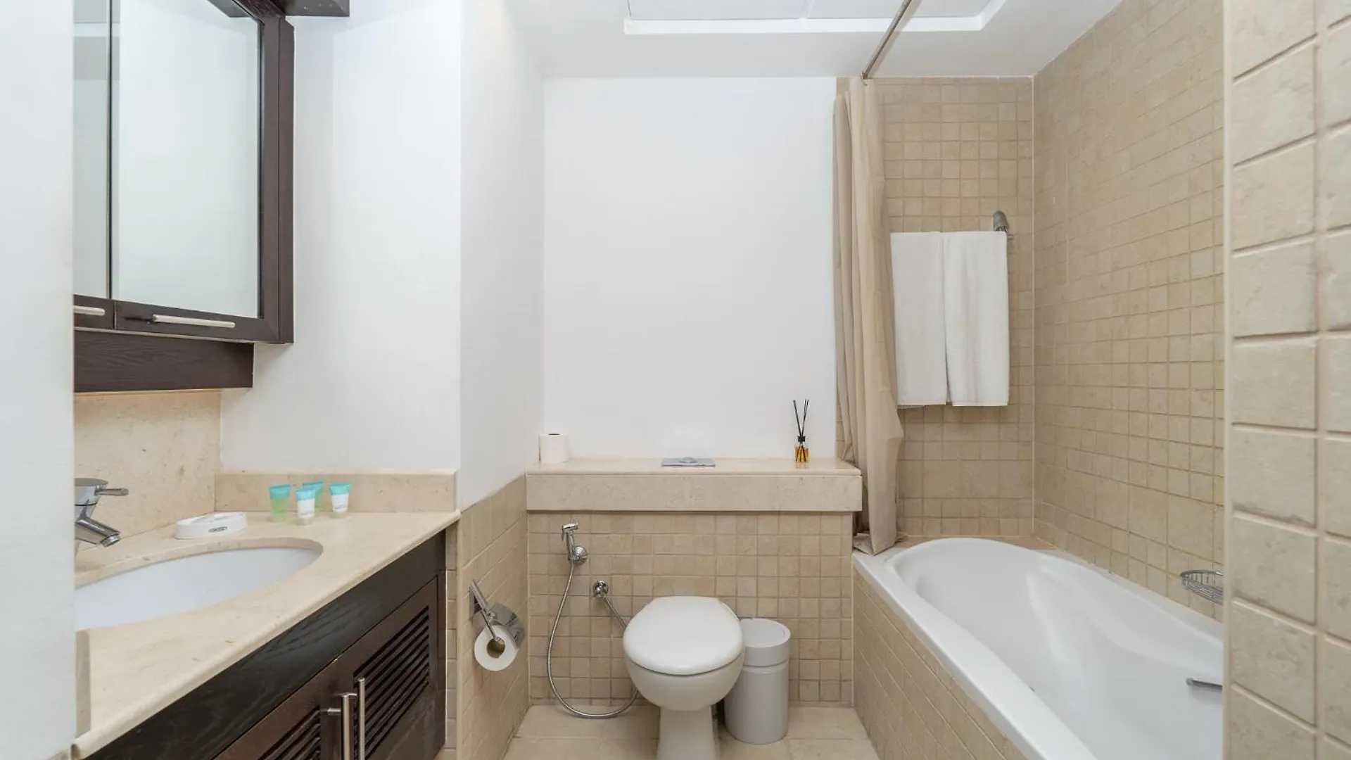 Charming 1Br Apartment - Downtown, Dubai United Arab Emirates