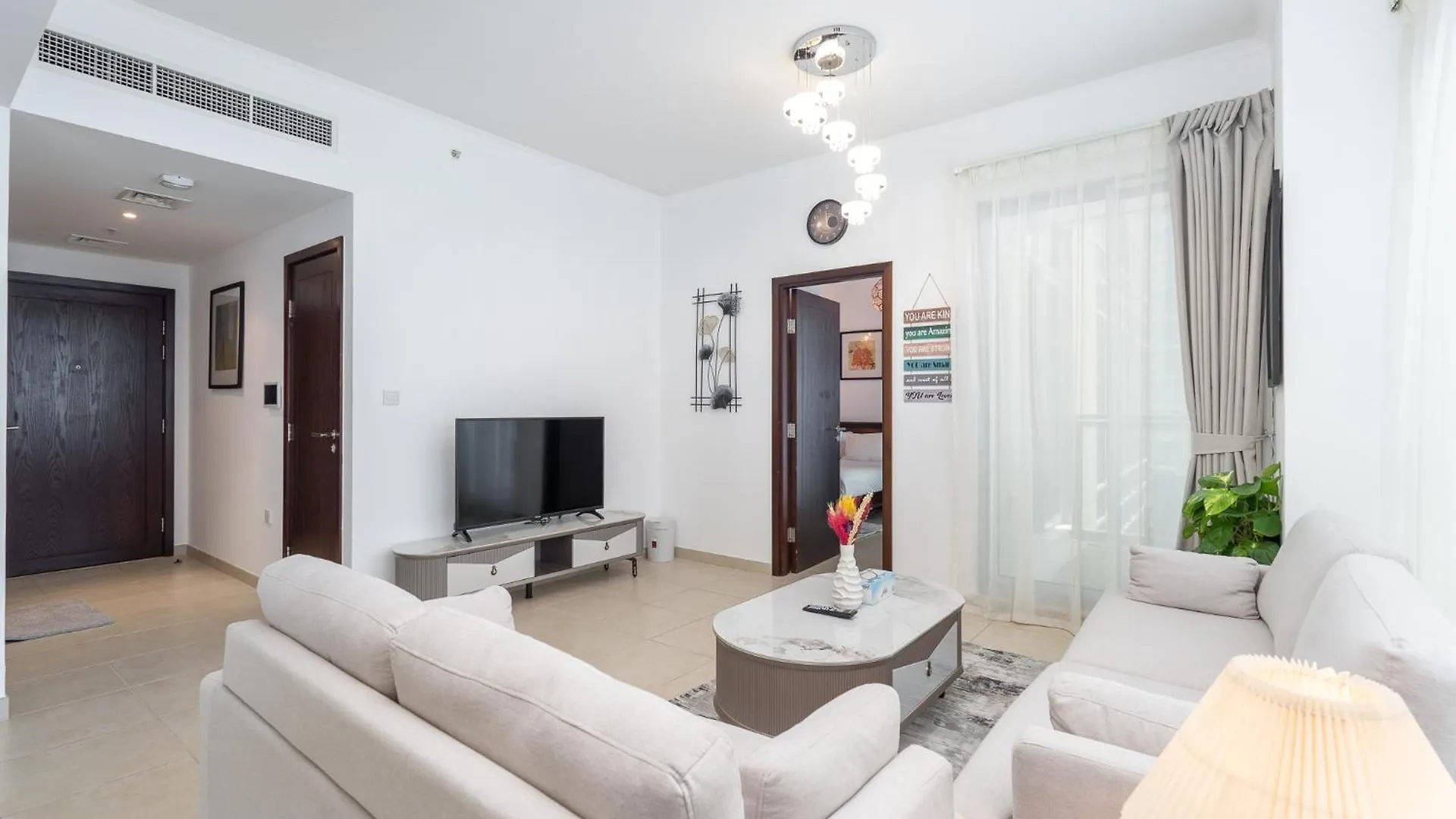 Charming 1Br Apartment - Downtown, Dubai