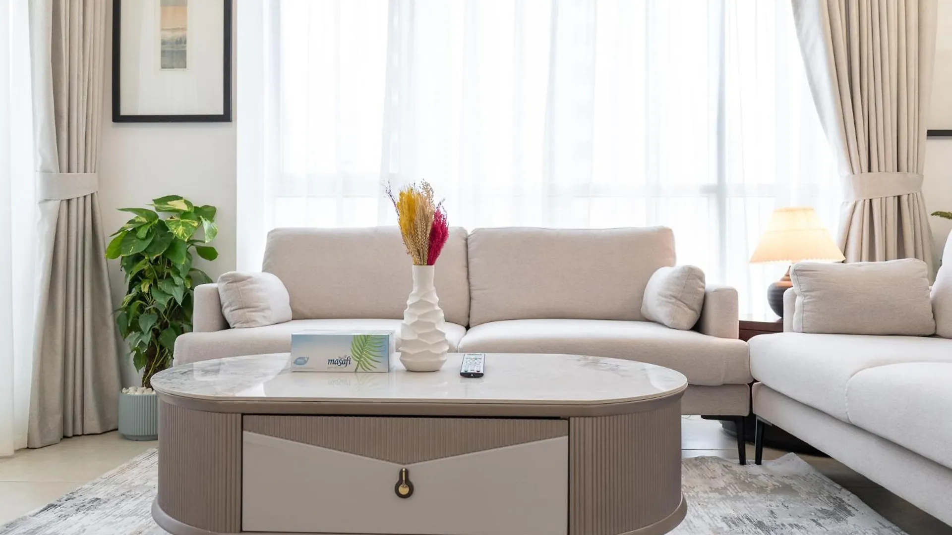 Charming 1Br Apartment - Downtown, Dubai